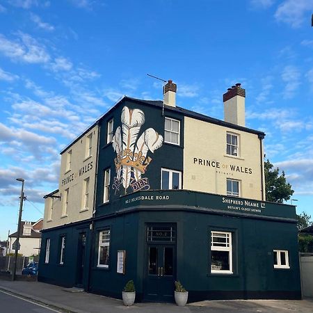 The Prince Of Wales Райгейт Екстериор снимка